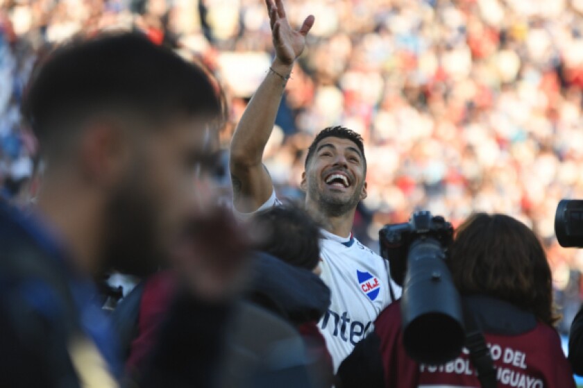 Felicidad. El día que le hizo un gol a Peñarol de izquierda en el Gran Parque Central. Foto: Juan M. Ramos.