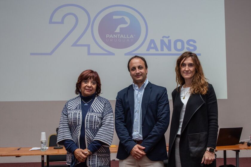 Pantalla Uy 20 años