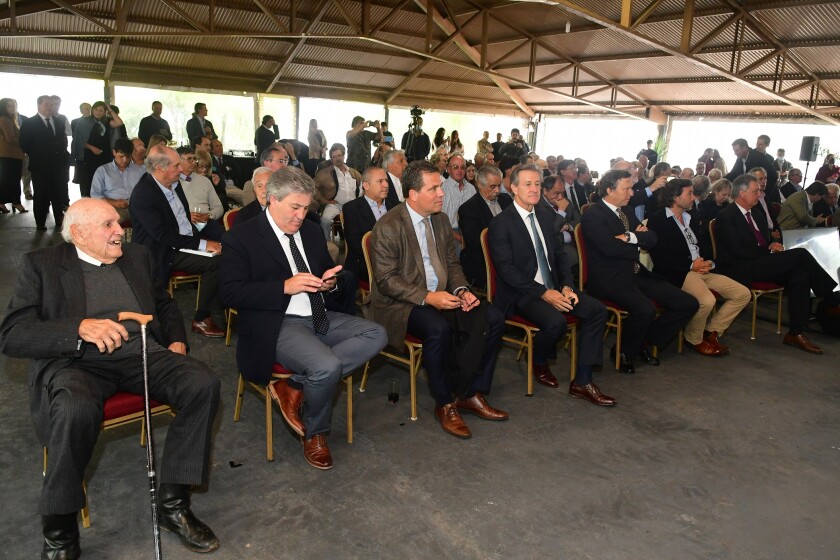 Libro 150 años ARU 2.jpg