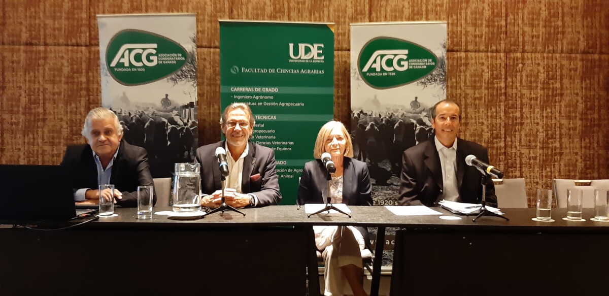 Los consignatarios de ganado tendrán carrera para poder graduarse - Rurales | El País