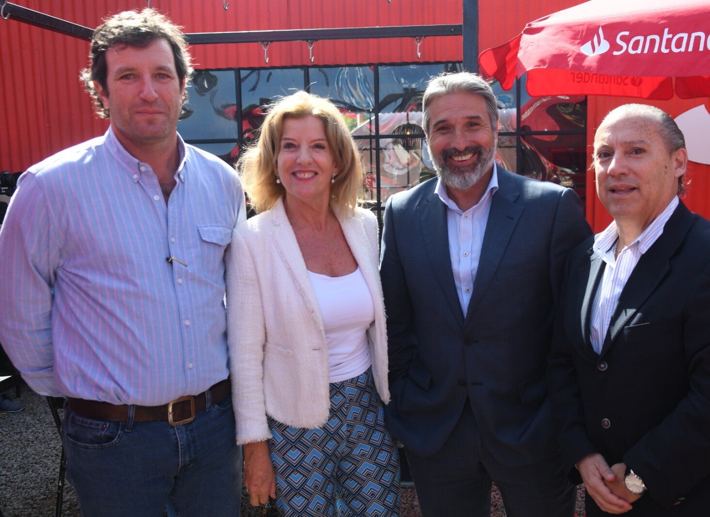 Miguel Viganó, Patricia Damiani, Gustavo Trelles y Pablo Mestre en el lanzamiento de la app de Santander, en el Prado.