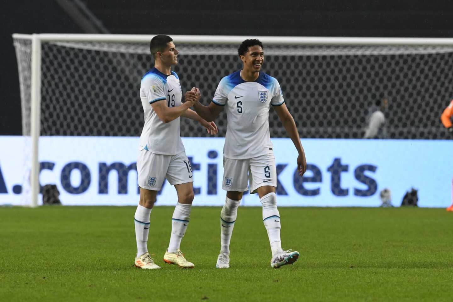 Inglaterra celebra el 1-0 frente a Uruguay.