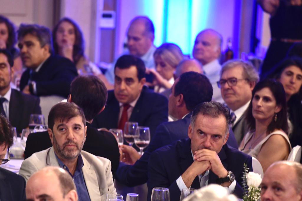 Fernando Pereira y Yamandú Orsi en almuerzo de ADM.