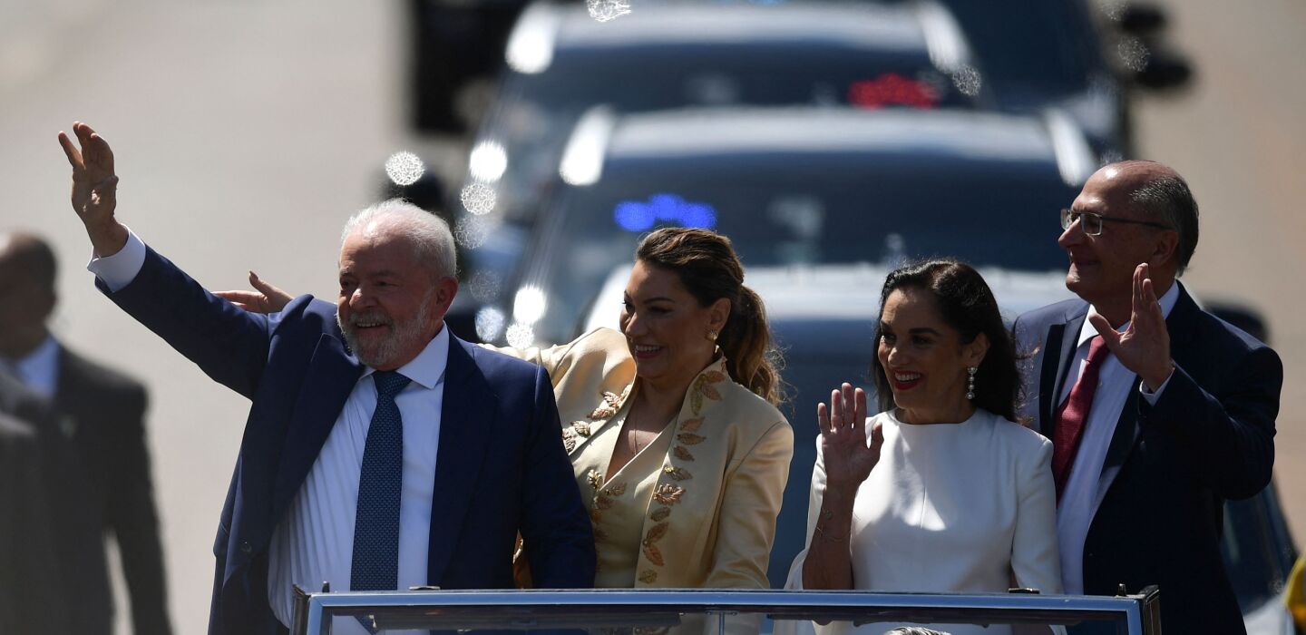Lula da Silva camino a la ceremonia de toma de mando.