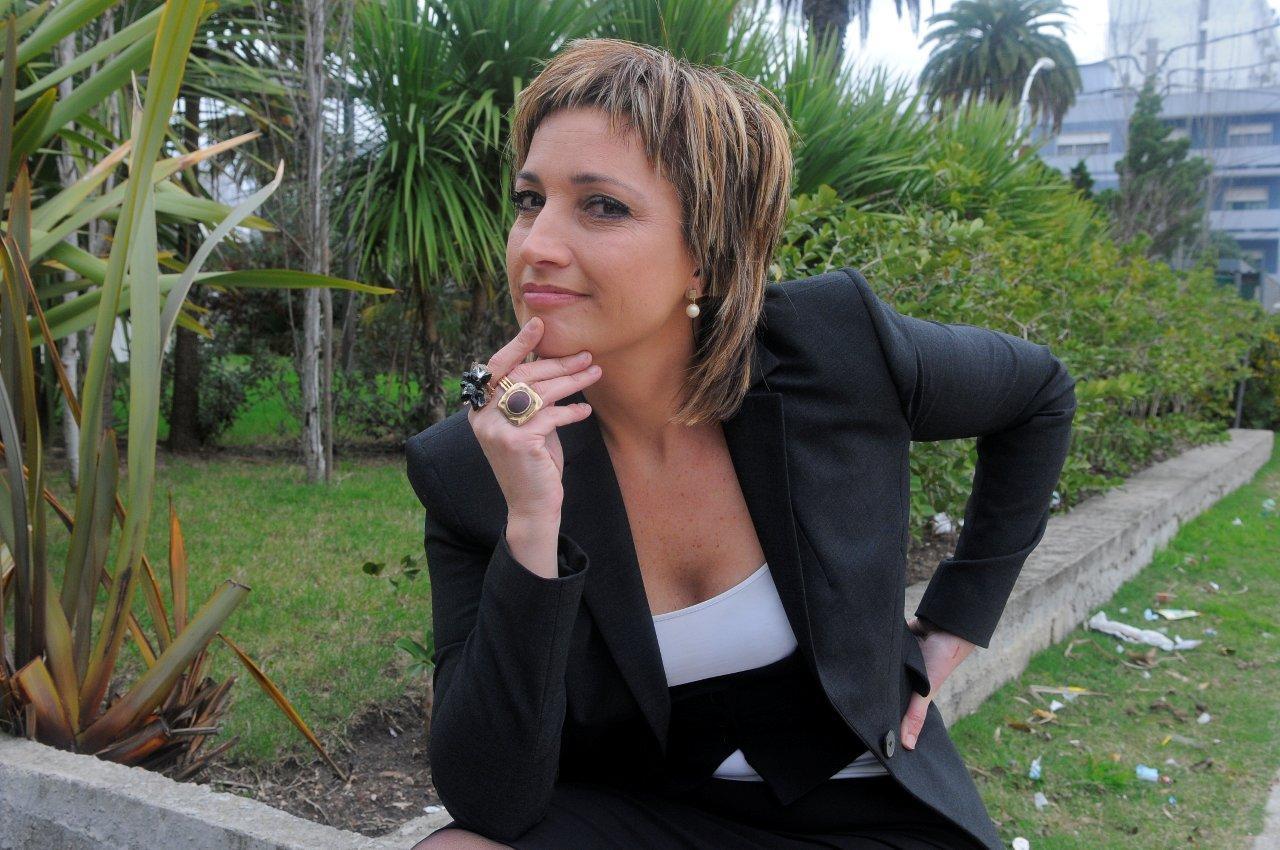 El eterno femenino de una imaginativa pintora