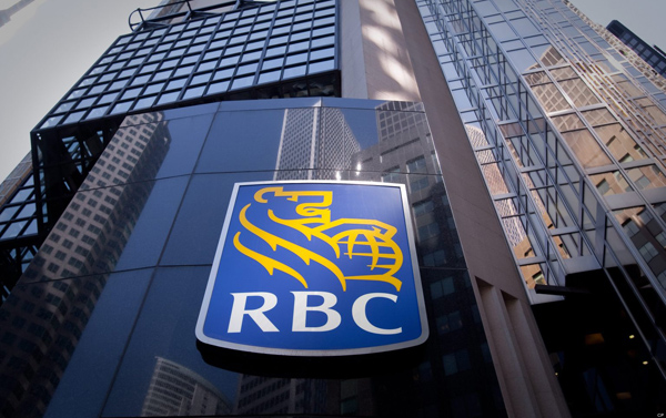 El eterno femenino de una imaginativa pintora