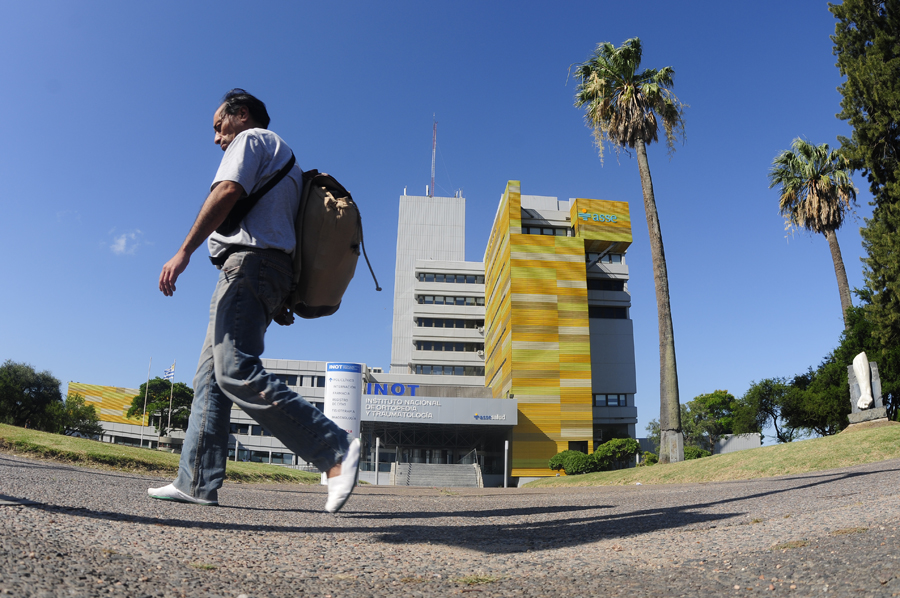 El eterno femenino de una imaginativa pintora