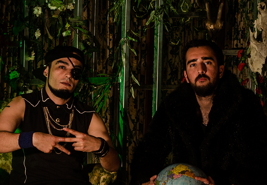 El eterno femenino de una imaginativa pintora