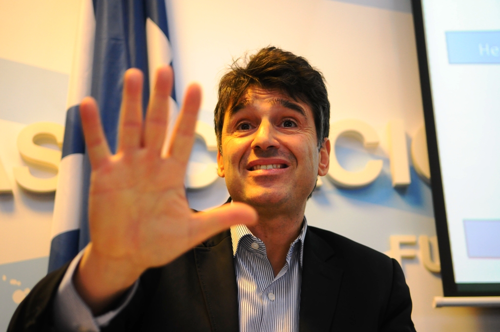 El eterno femenino de una imaginativa pintora