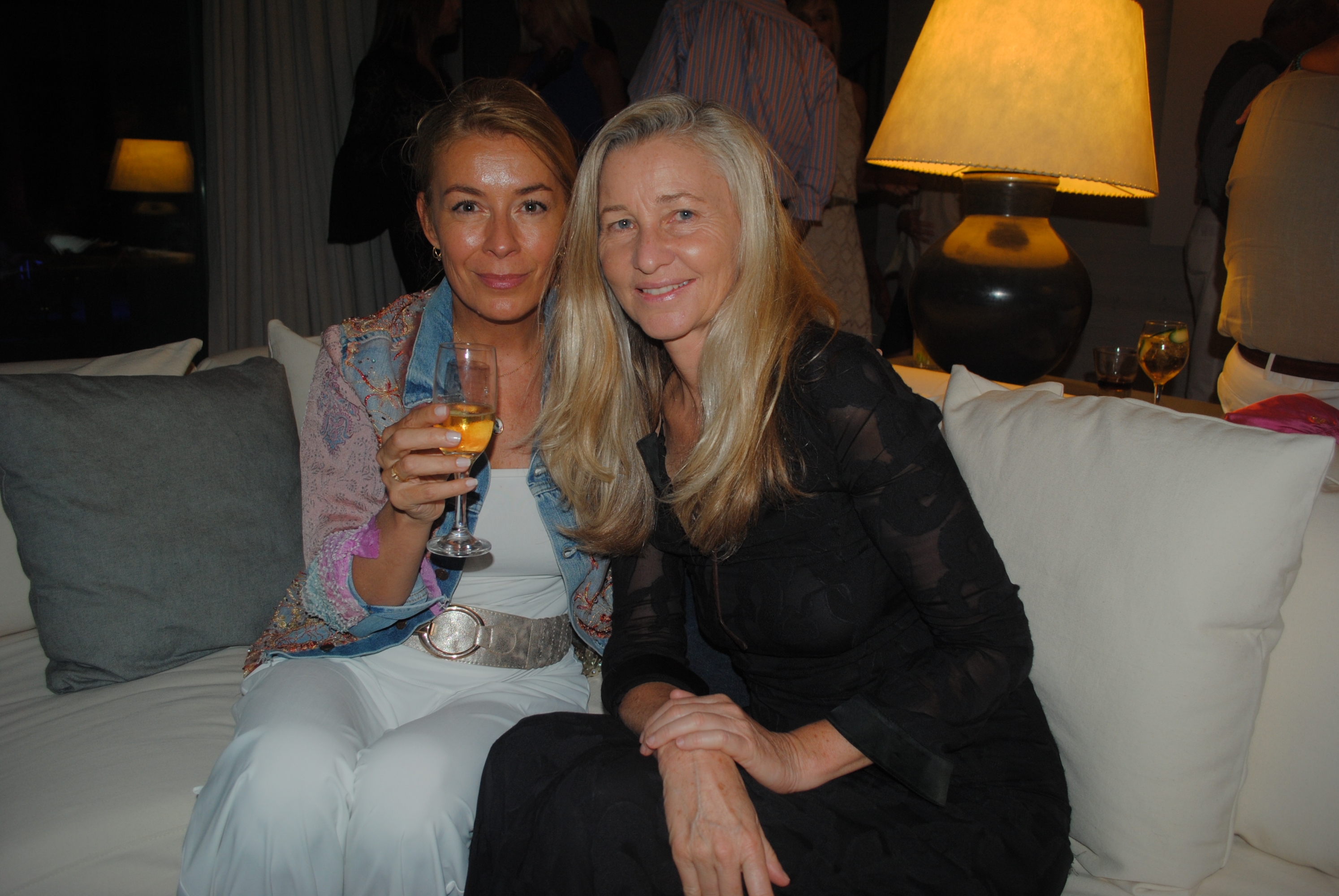 Ania Agardy, Ester Velo.