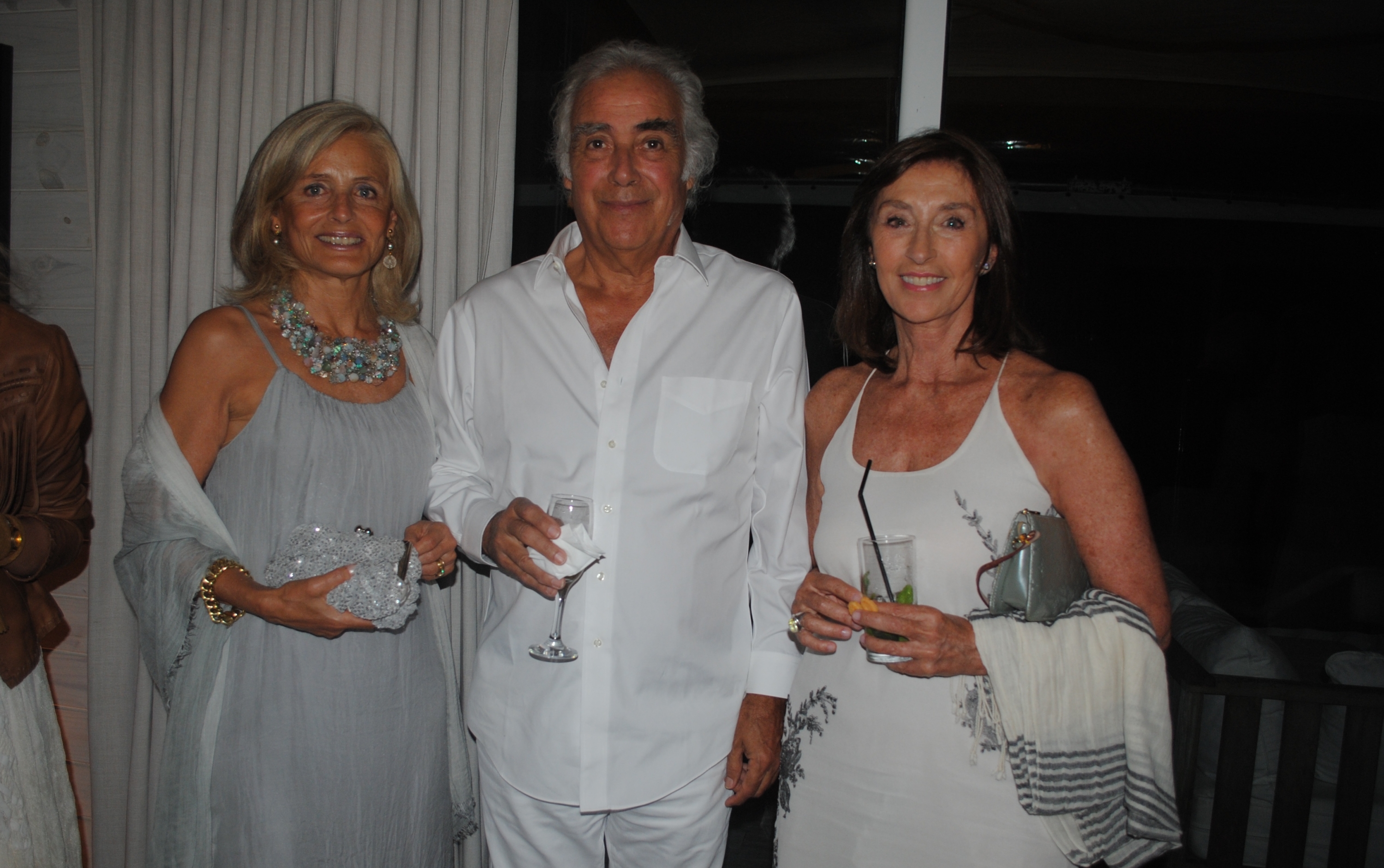 Cecilia Zuberbuhler, Oscar Manchini, Ana María Estrázulas.