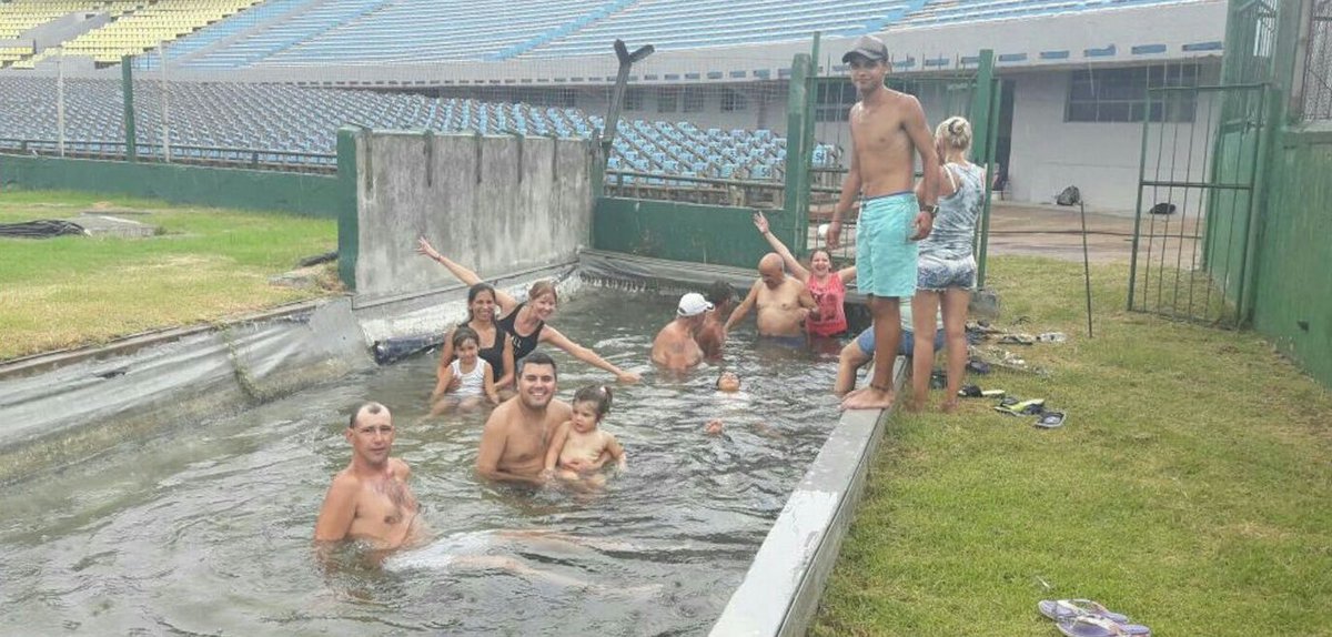 El eterno femenino de una imaginativa pintora