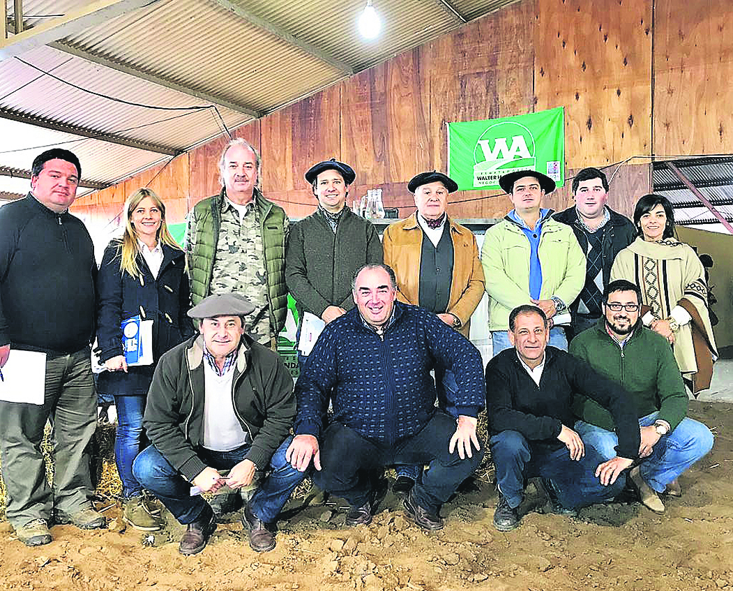 El eterno femenino de una imaginativa pintora