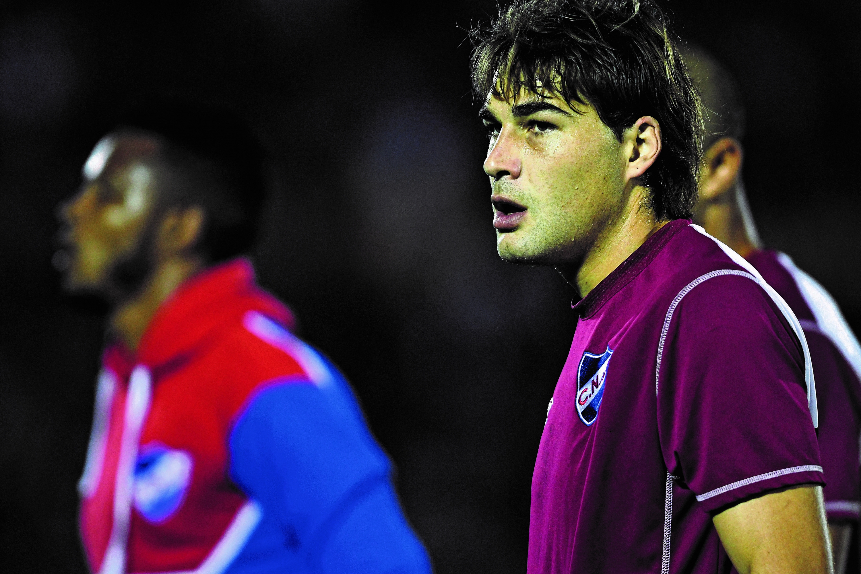 El eterno femenino de una imaginativa pintora