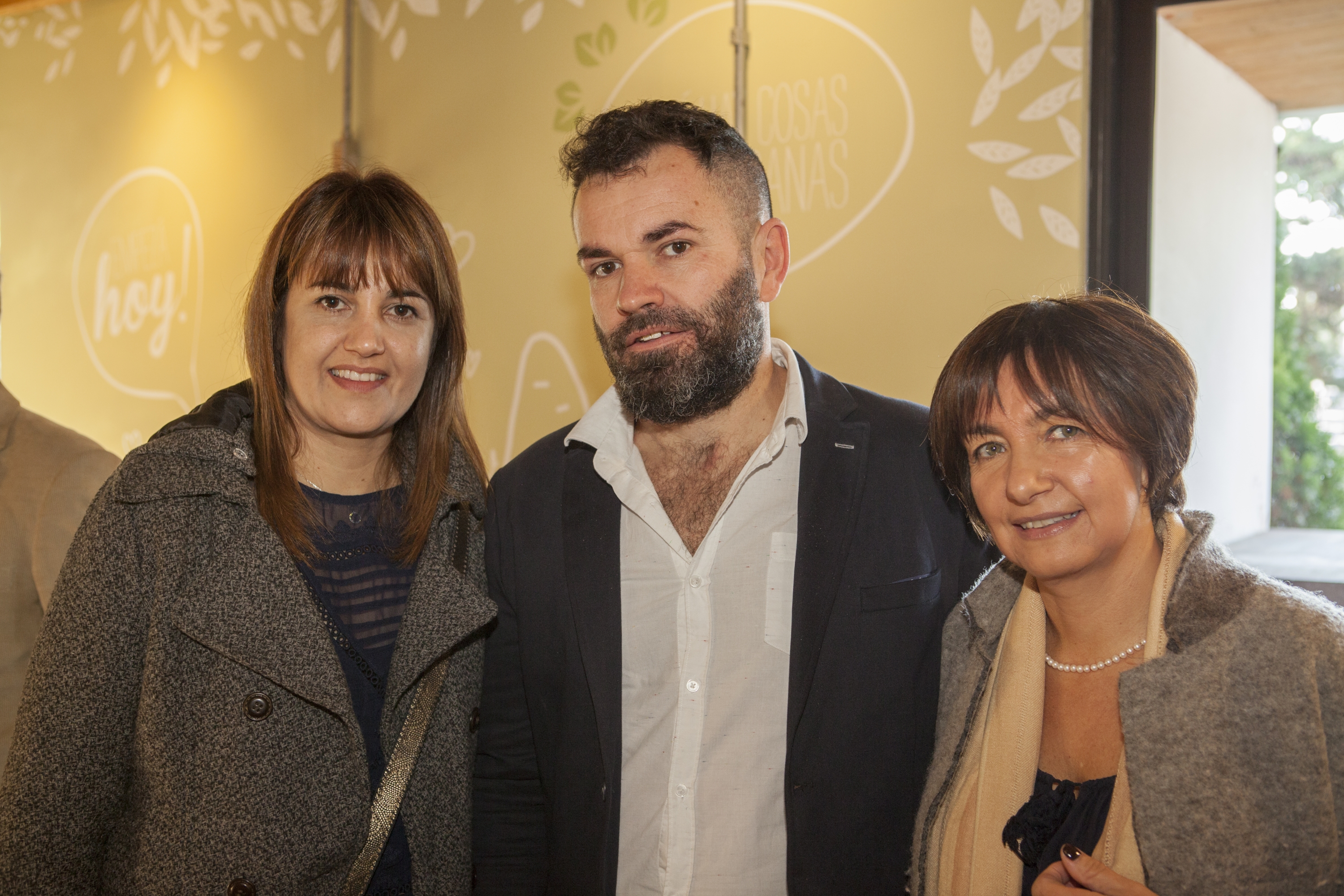 Claudia García, Alberto Cabrera, Rosario Cor.
