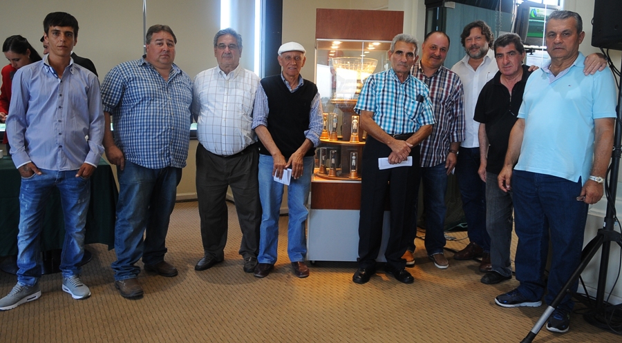 El eterno femenino de una imaginativa pintora