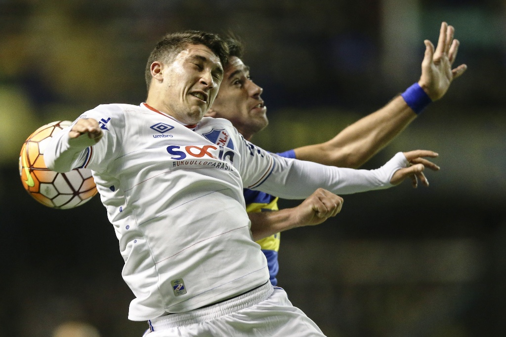 El eterno femenino de una imaginativa pintora