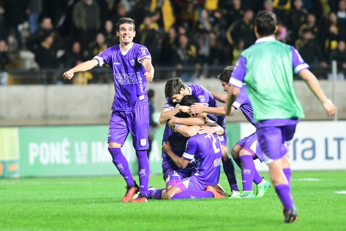 El eterno femenino de una imaginativa pintora