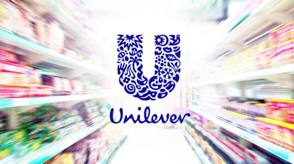 El eterno femenino de una imaginativa pintora