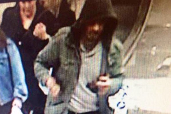 La Policía sueca difundió imágenes del sospechoso de perpetrar el atentado. Foto: Policía de Suecia.