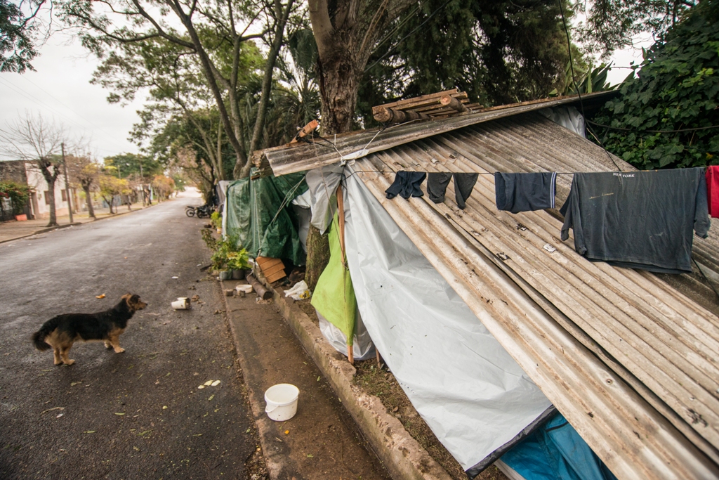 Las aguas del Río Uruguay continúan creciendo sobre las costas de Bella Unión, Salto, Paysandú y Río Negro. Foto: Gerardo Fiorelli