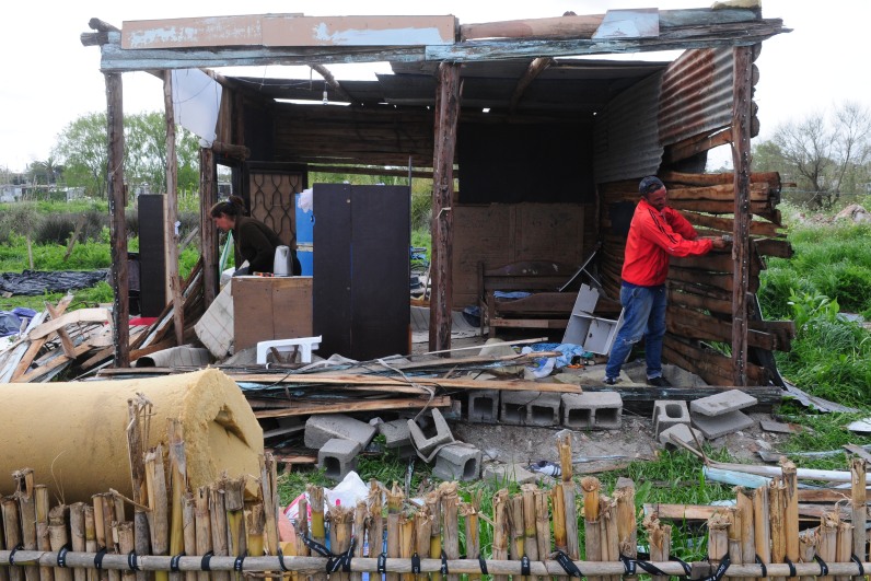 El eterno femenino de una imaginativa pintora