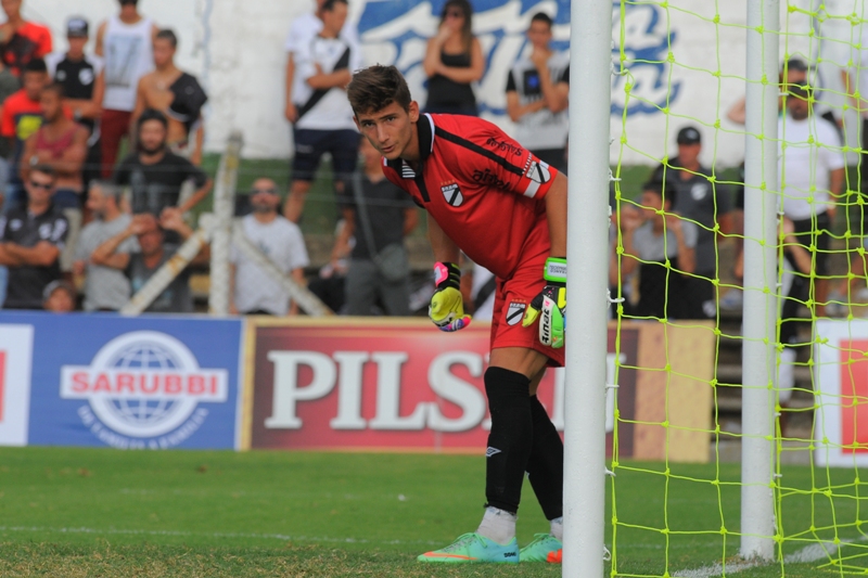 El eterno femenino de una imaginativa pintora
