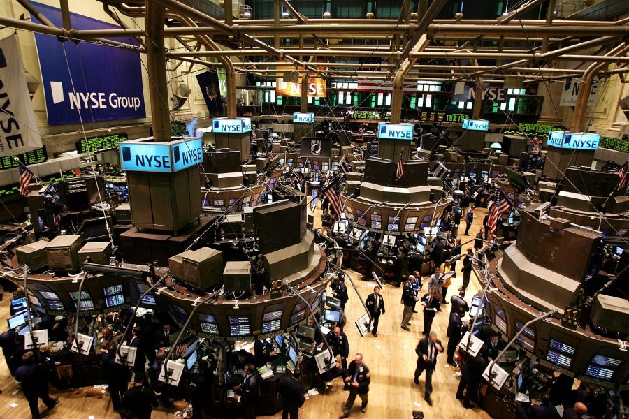 El eterno femenino de una imaginativa pintora