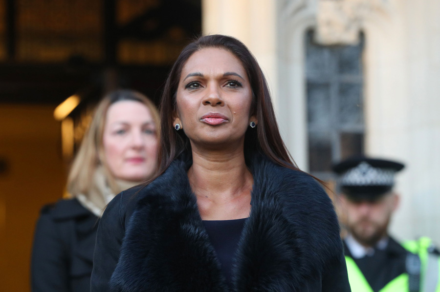 Gina Miller dejó de usar el transporte público por amenazas. Foto: Reuters