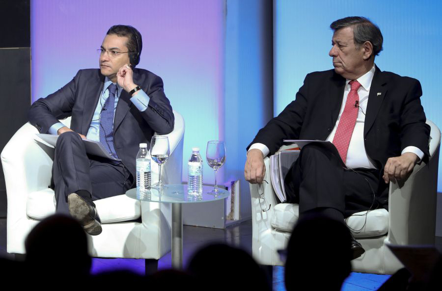 El eterno femenino de una imaginativa pintora