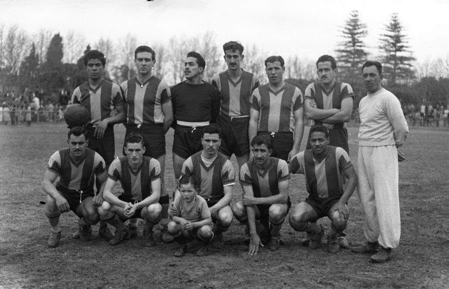 Equipo de Progreso en la década de 1950. Foto: archivo El País