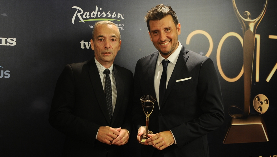 Juan Carlos Scelza, Iris por Pasión, y  Martín Cahrquero, mejor comentarista en radio. Todos felices.