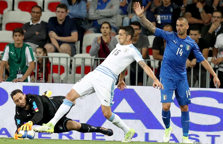 El eterno femenino de una imaginativa pintora