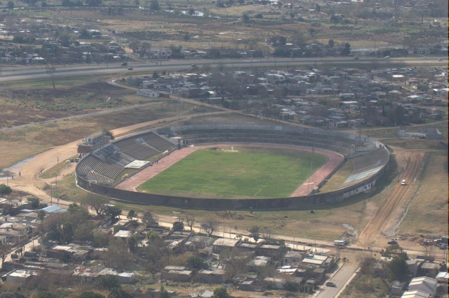 Estadio Luis Tróccoli se prepara para recibir la fiesta del barrio.