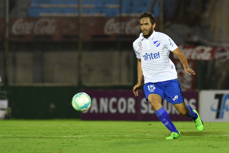 El eterno femenino de una imaginativa pintora