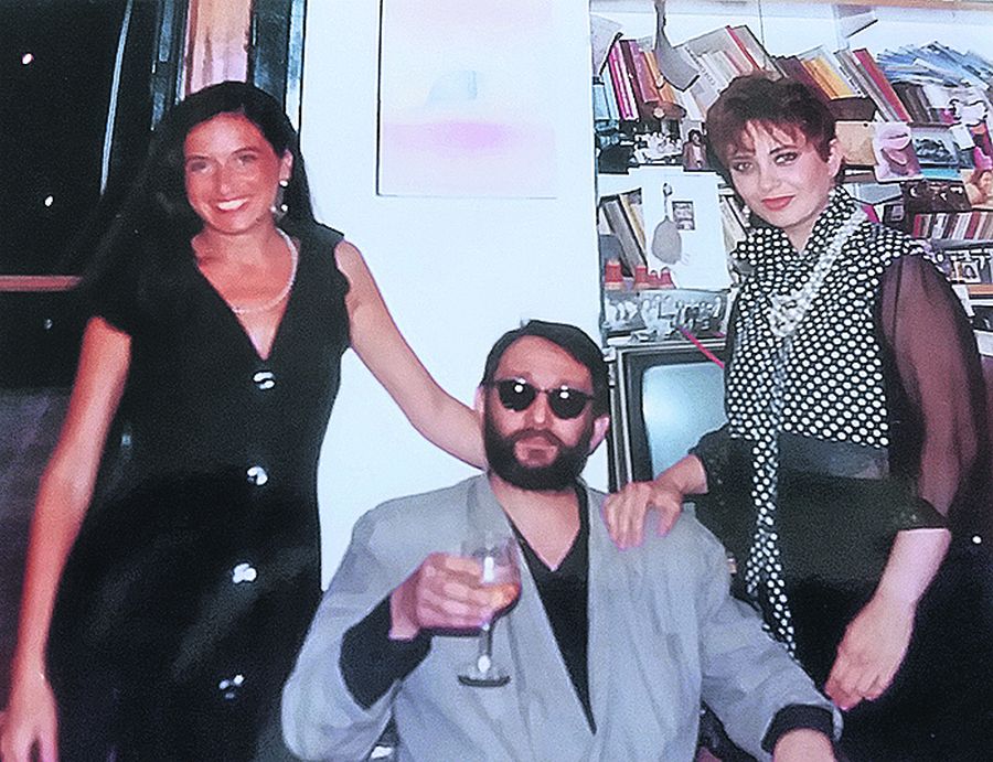 El eterno femenino de una imaginativa pintora