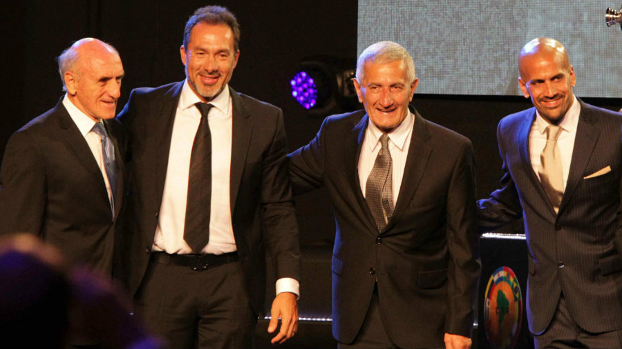 Los Matosas y los Verón en el homenaje de la Conmebol en 2014. Foto: EFE