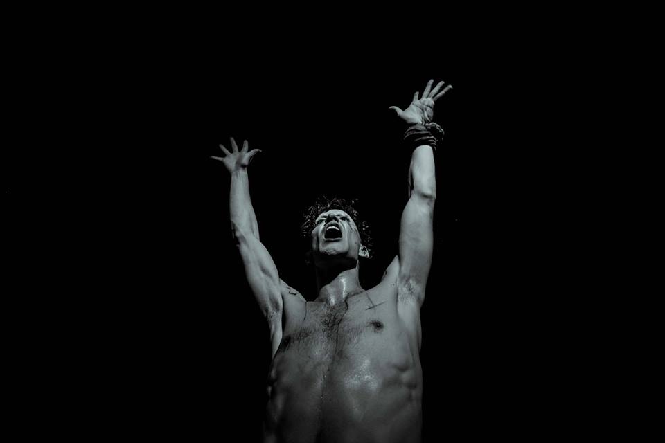 El eterno femenino de una imaginativa pintora