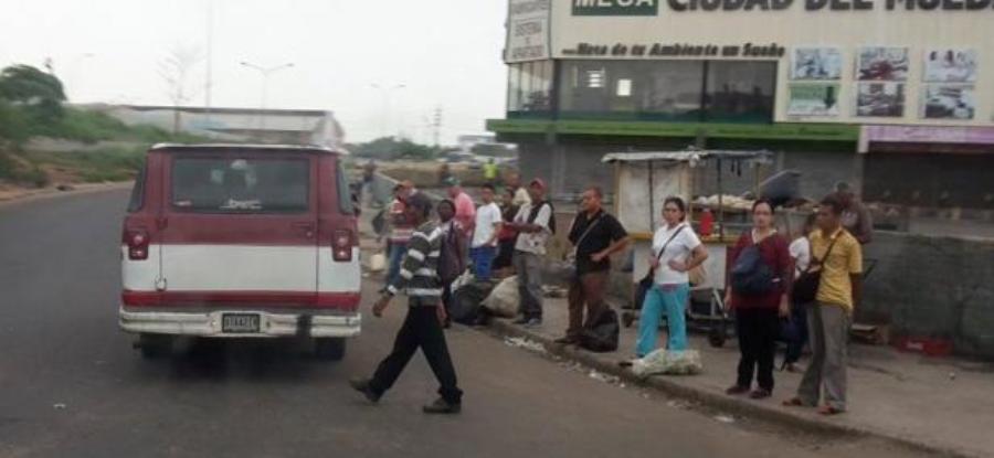 El eterno femenino de una imaginativa pintora