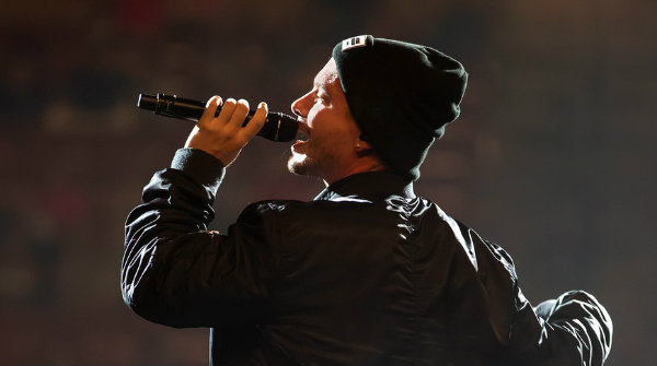 El eterno femenino de una imaginativa pintora