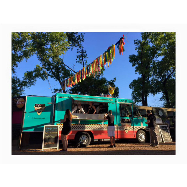 El eterno femenino de una imaginativa pintora