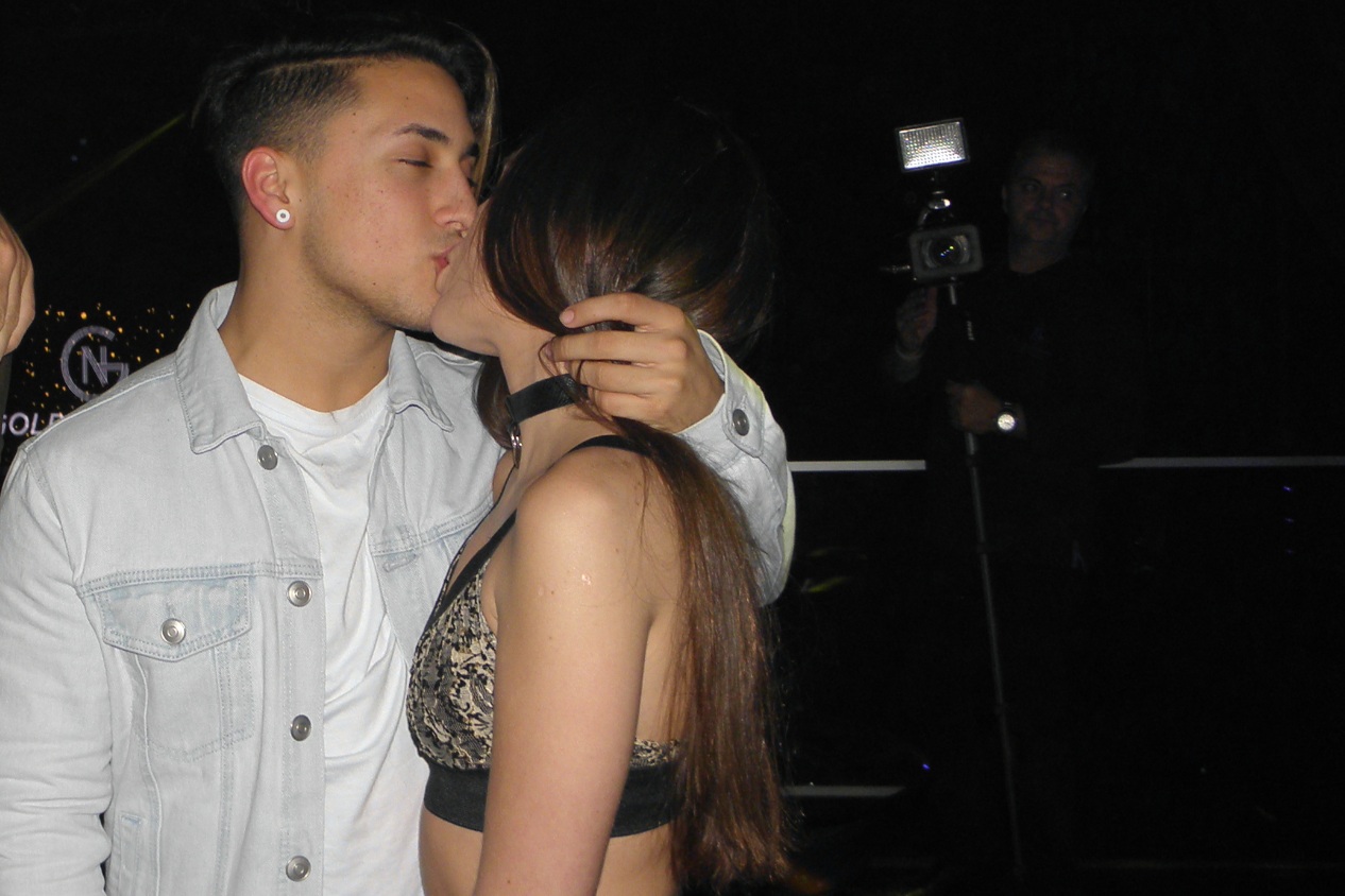 El eterno femenino de una imaginativa pintora