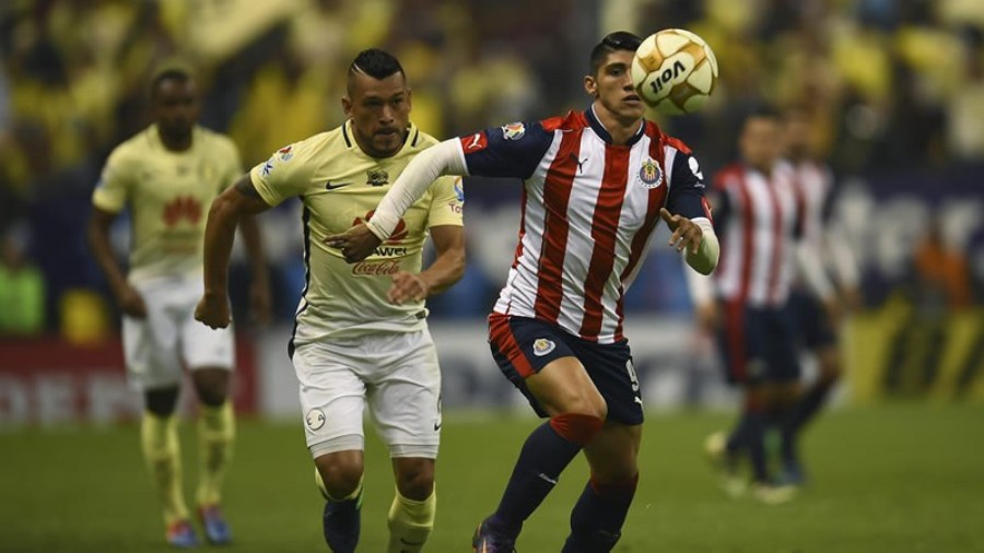 El eterno femenino de una imaginativa pintora