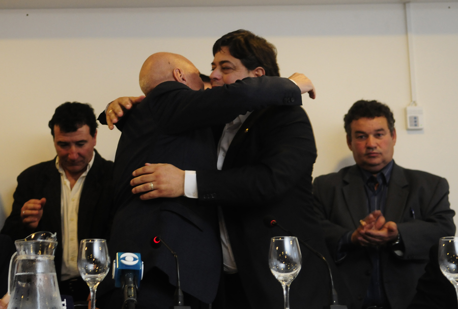 El eterno femenino de una imaginativa pintora