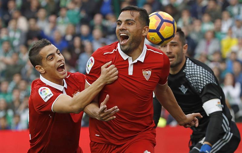 Sevilla venció por 2-1 a Real Betis en el derbi. Foto: EFE