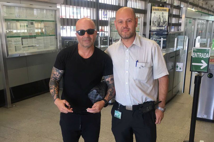 El eterno femenino de una imaginativa pintora