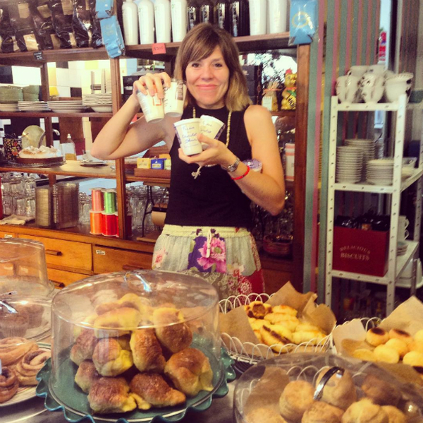 Con nuevo local en Punta Carretas, Ximena Torres también tendrá una nueva línea de delantales y explota en las redes sociales.