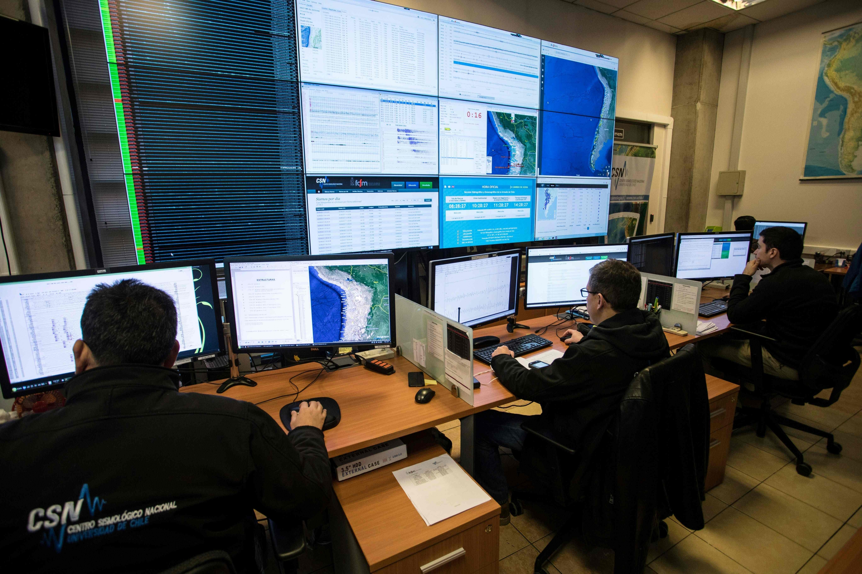 El eterno femenino de una imaginativa pintora