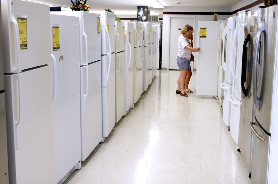 El eterno femenino de una imaginativa pintora