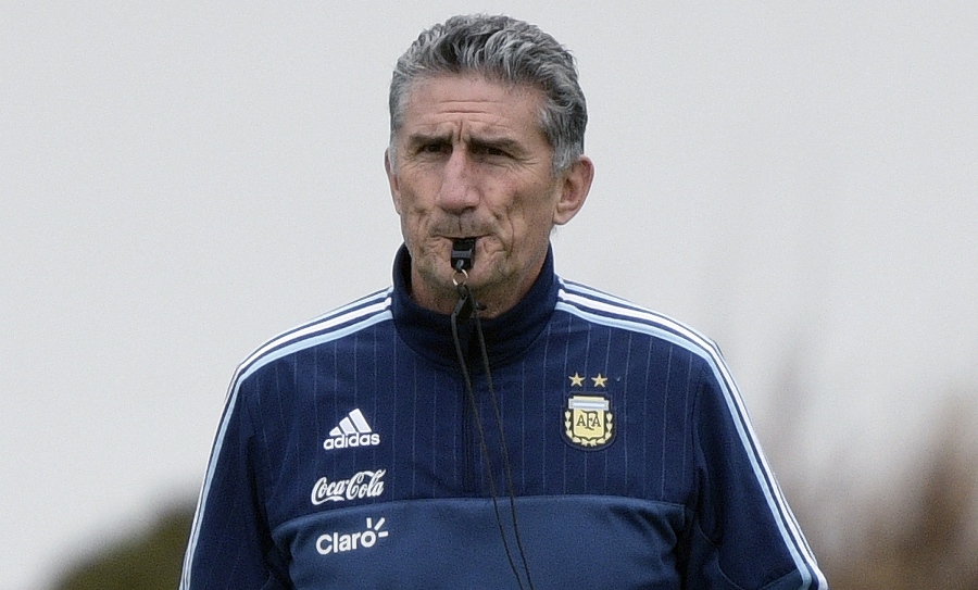 El eterno femenino de una imaginativa pintora